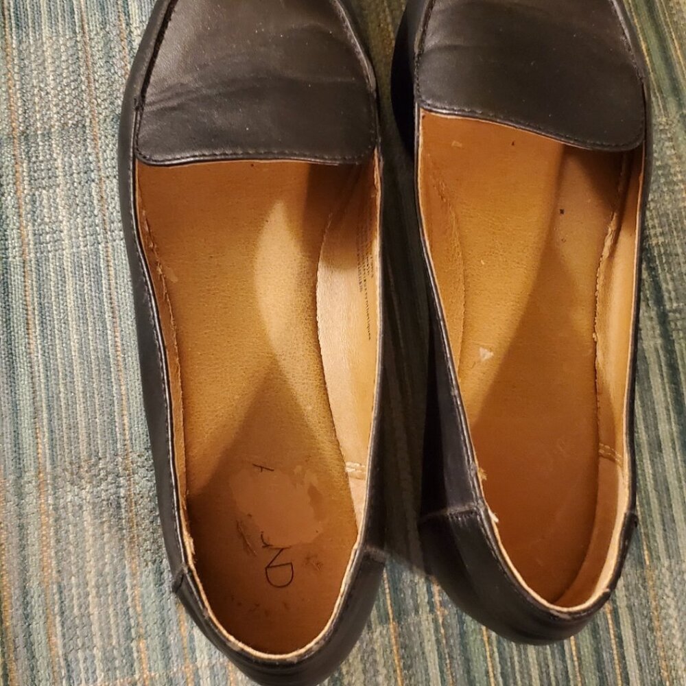 Black Comfortable Flat Leather Shoes - Size 7M